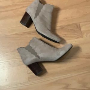 Vaneli Women’s ankle boots, size 7N